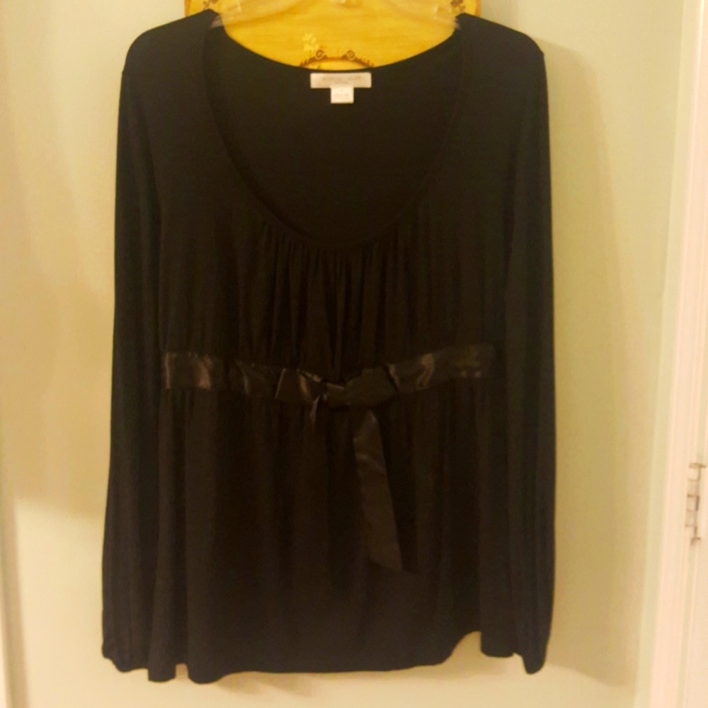 August Silk long sleeve Black top Sz L